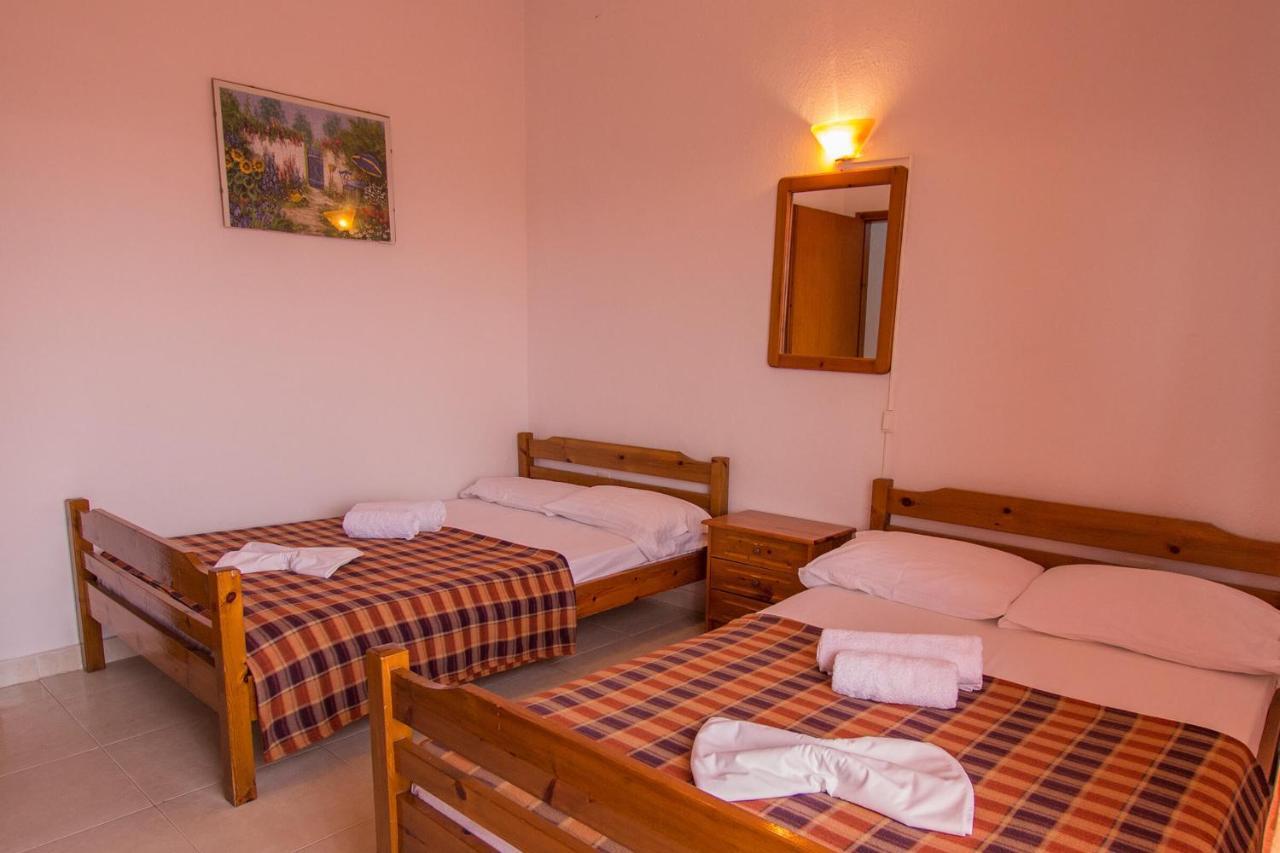 George Laz Rooms Vrasná מראה חיצוני תמונה